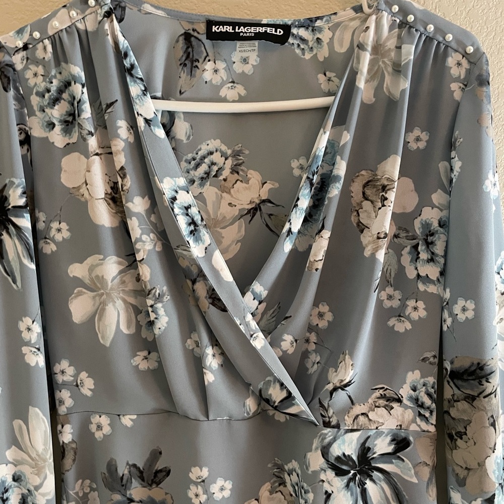NWOT - Karl Lagerfeld Blouse - Size XS